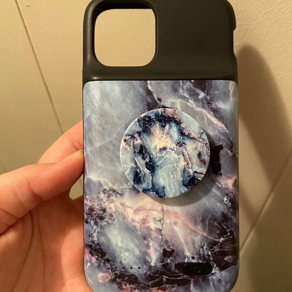 Casely Rechargeable case - Picture 3 of 5